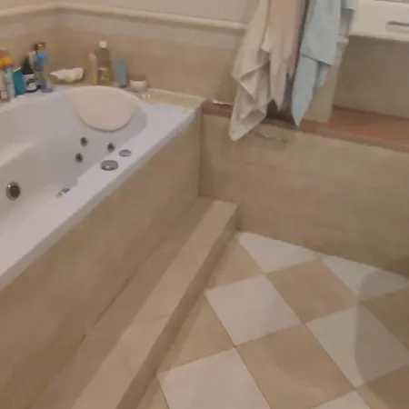 Apartment Ruhige Wohnung Zentrum Nahe *